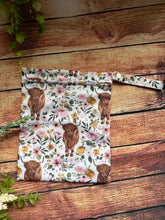 Load image into Gallery viewer, Wet Bags- Small Assorted designs