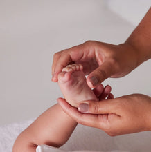 Load image into Gallery viewer, BBox Nourish - 150ml body and bath oil