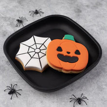 Load image into Gallery viewer, HALLOWEEN CUTTER &amp; BENTO SET